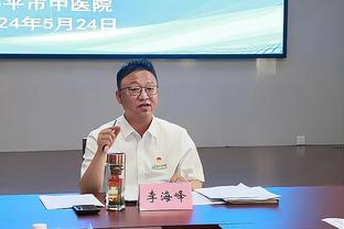 曼晚：汉尼拔和梅努或许是解决目前曼联中场的问题的方案